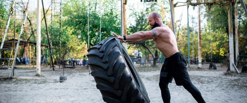 The Gray Area Between Coaching and Spotting in High-Intensity Training